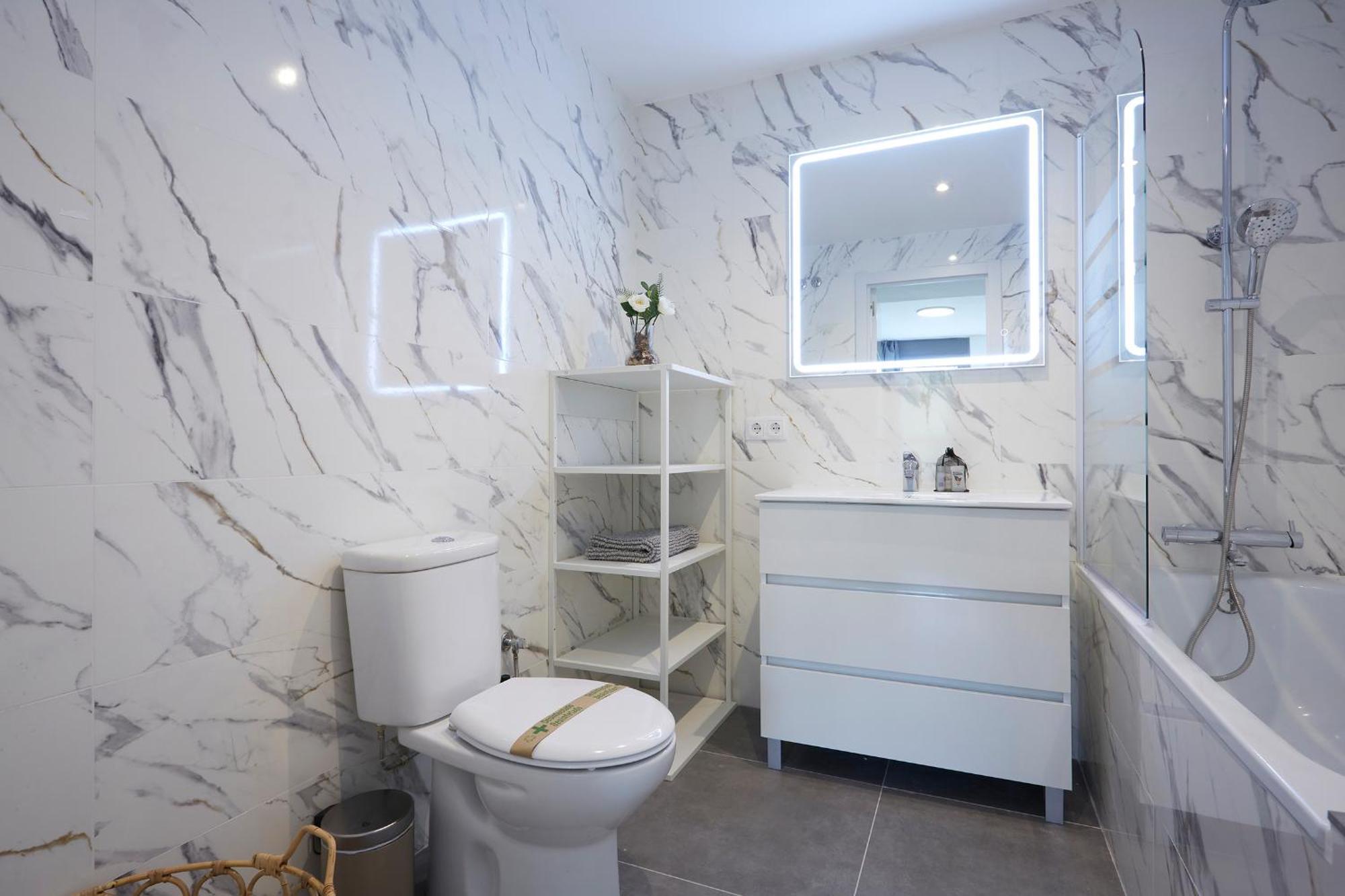 Three Bedroom Two Bathroom Close To Beach Lejlighed *